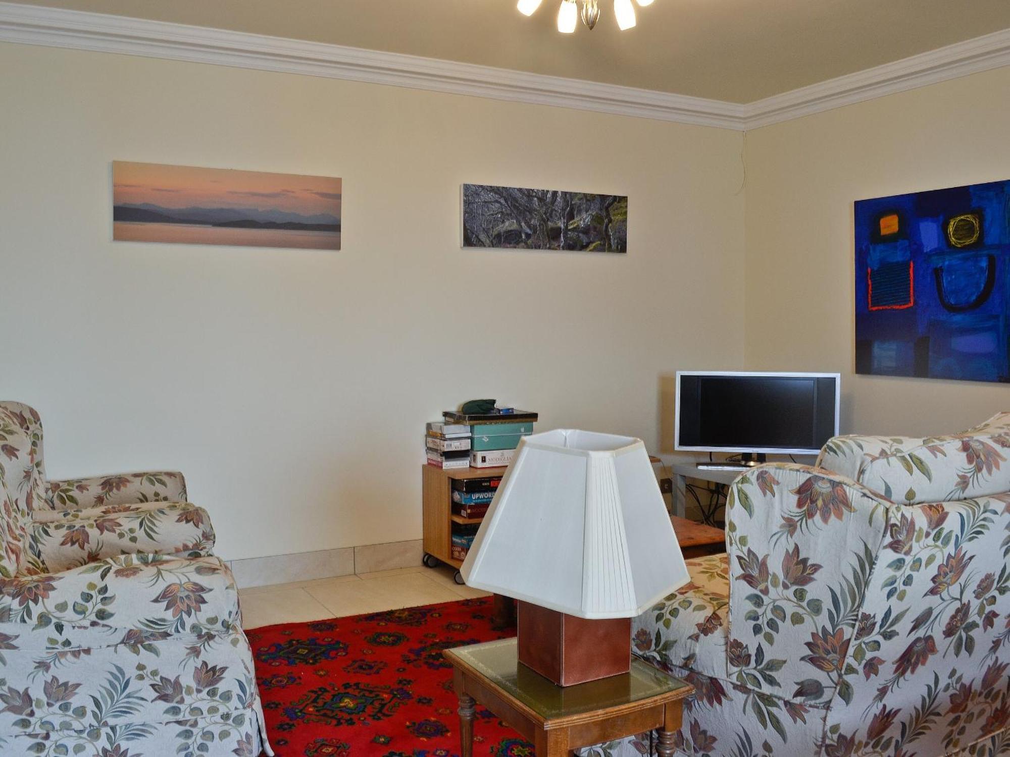 Waterside Villa Tighnabruaich Exterior photo